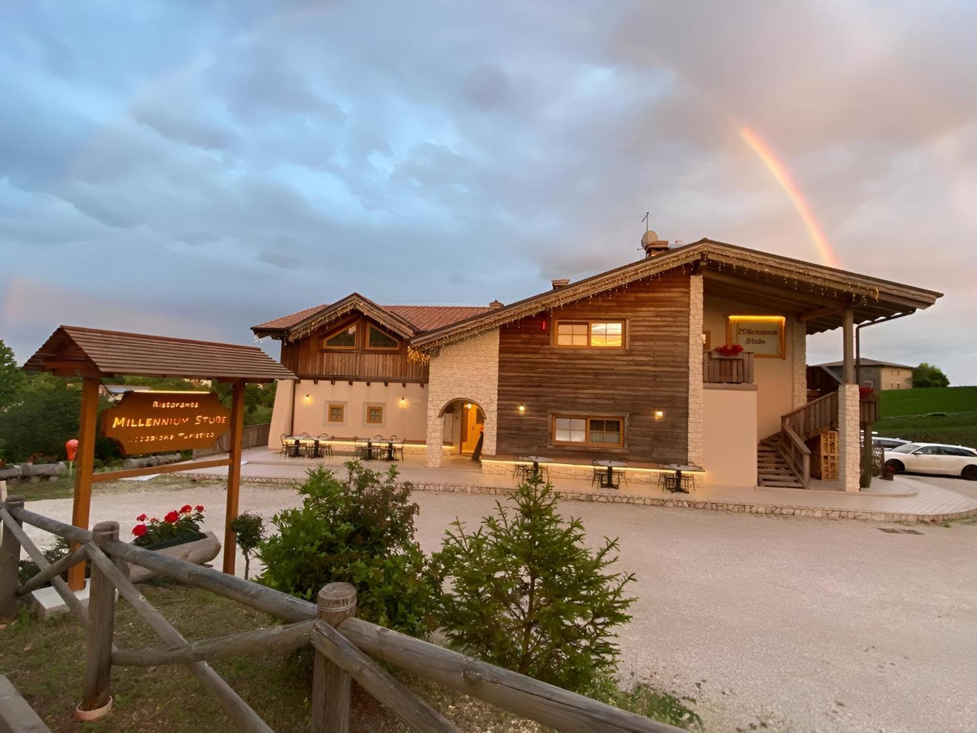 Millennium Stube Locazione Turistica Bed & Breakfast Zovencedo Exterior foto